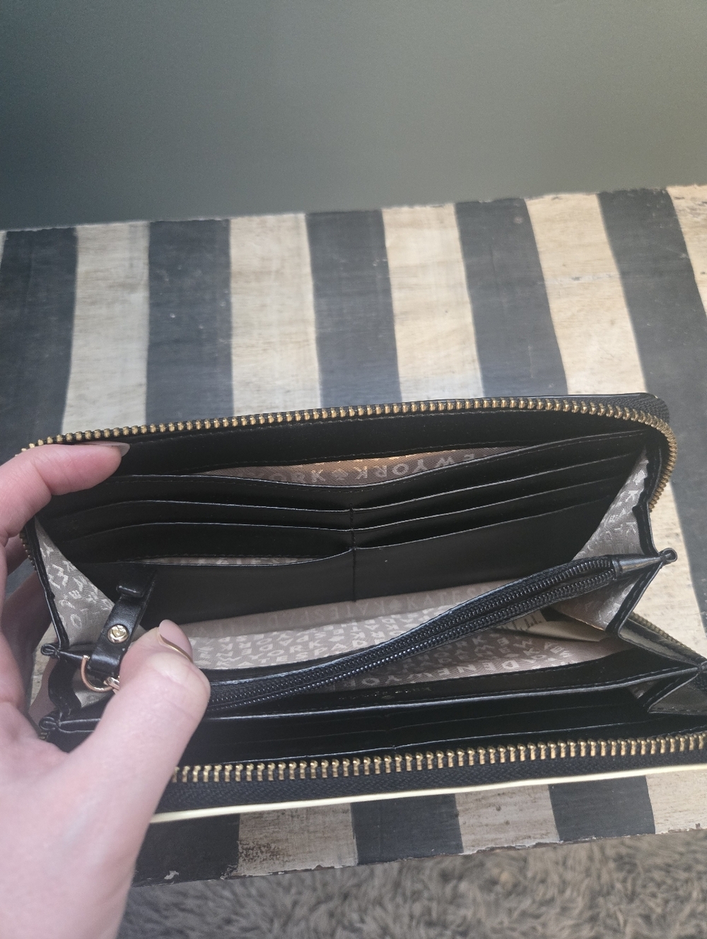 Striped Kate Spade Wallet - Picture 5 of 10